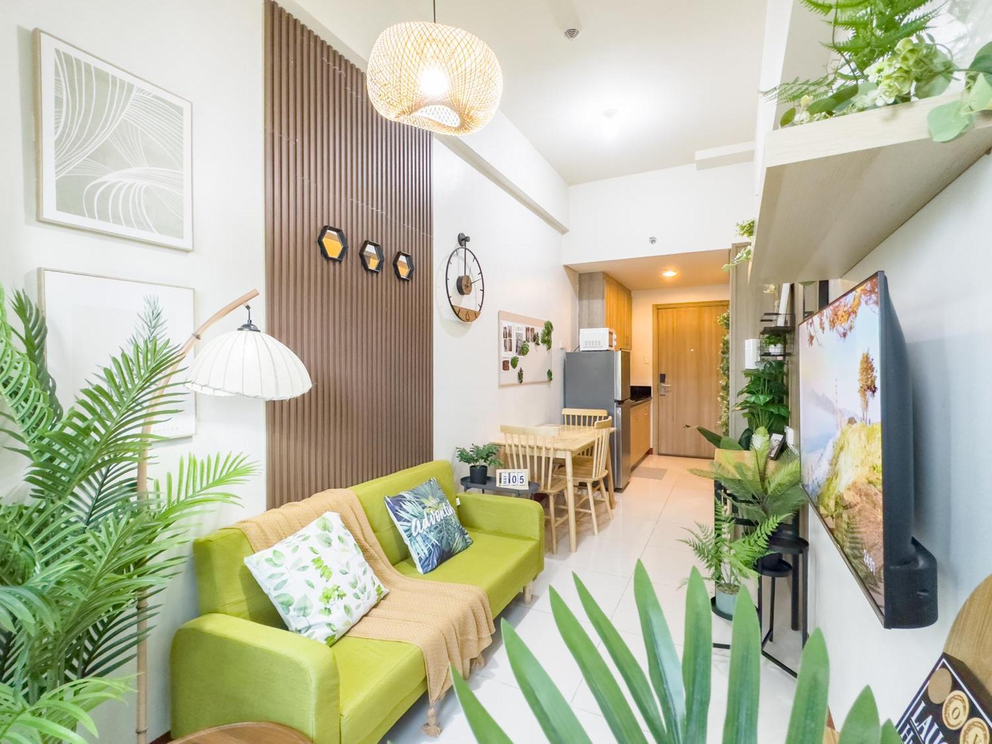 Gemstonebr In Smdc Coast Residences Manila